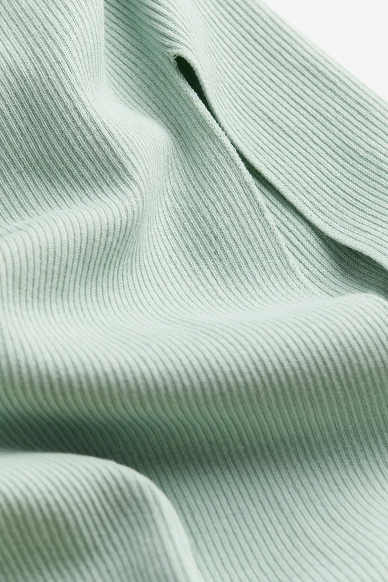 16 (5)